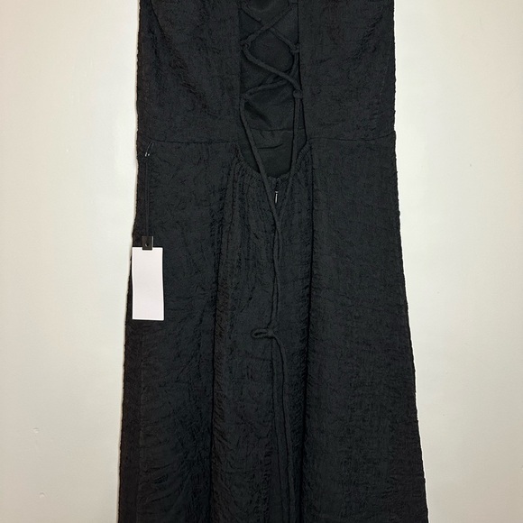 NWT ASTR the Label Crinkle Shoulder Midi Dress Black Women’s M - Picture 8 of 13